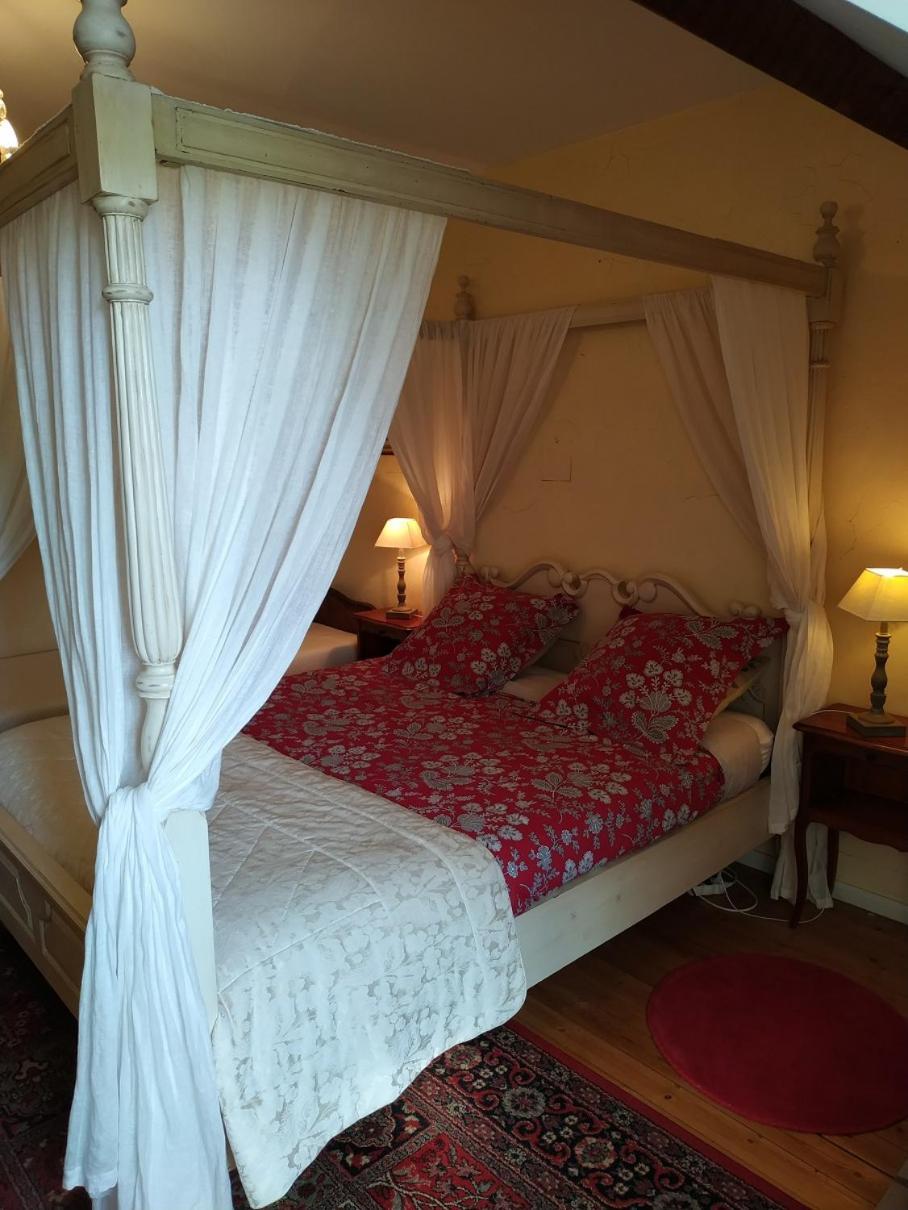 Chateau De Belle-Vue Bed & Breakfast Sainte-Cecile  ภายนอก รูปภาพ