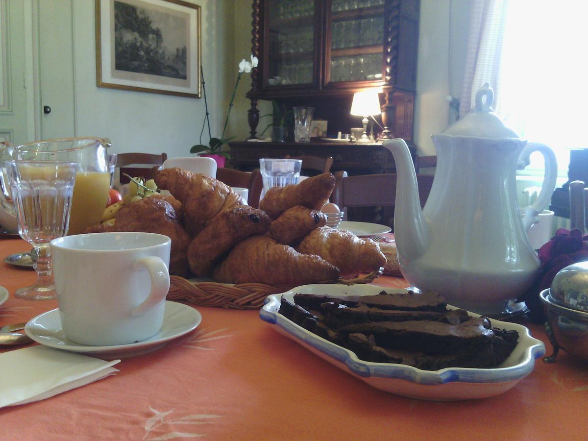 Chateau De Belle-Vue Bed & Breakfast Sainte-Cecile  ภายนอก รูปภาพ