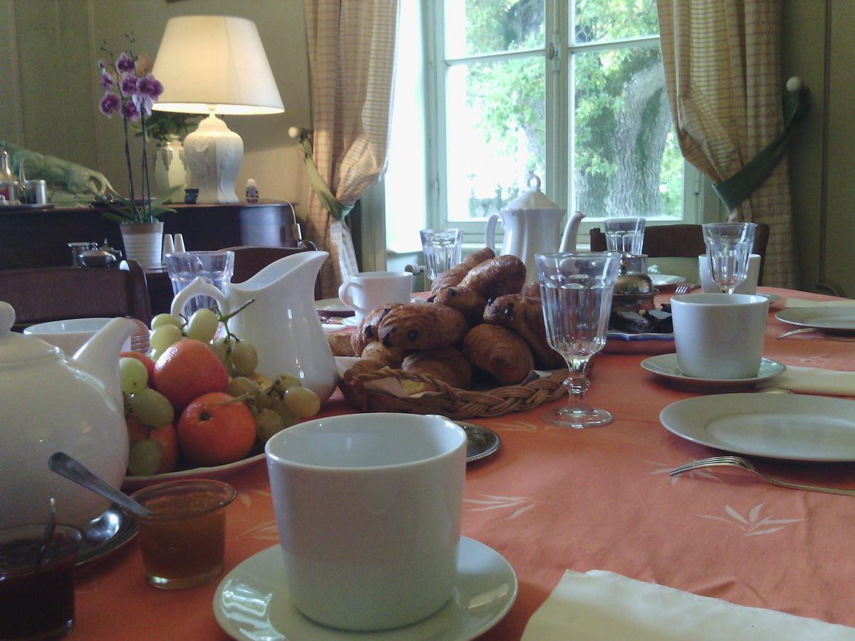 Chateau De Belle-Vue Bed & Breakfast Sainte-Cecile  ภายนอก รูปภาพ